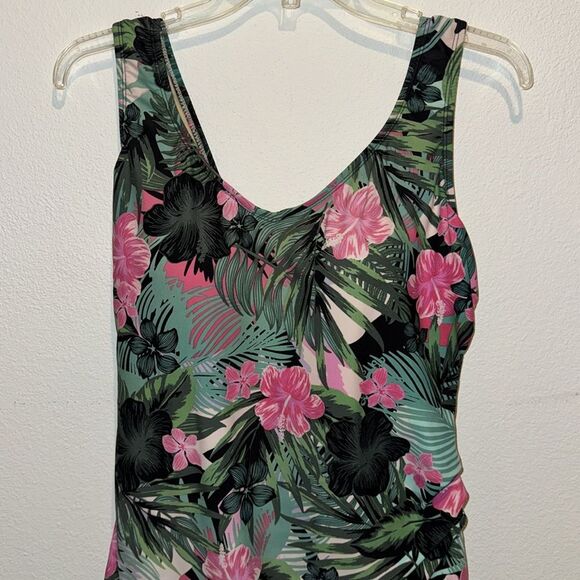 Swimsuits For All Sarong Front One Piece Swimsuit Green/Pink Hibiscus Floral - Picture 4 of 12
